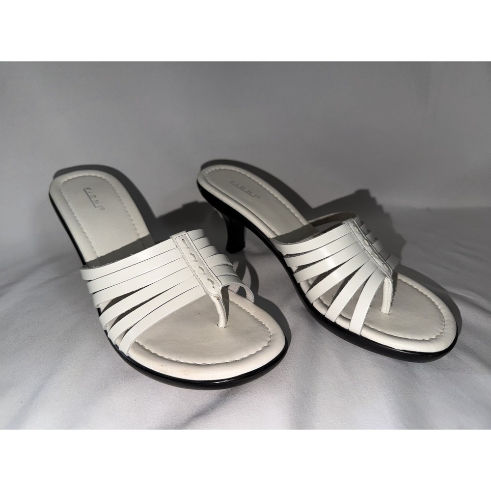 Fioni Sandals Size 8 White Leather Upper 3 in Heels Strappy Slip-on